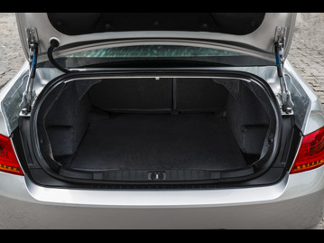 peugeot 408-allure-20-16v-aut-flex-2016 bagageiro