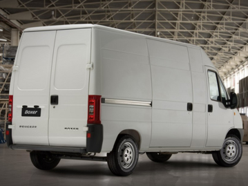 peugeot boxer-23-hdi-furgao-longo-350-te-2014 traseira