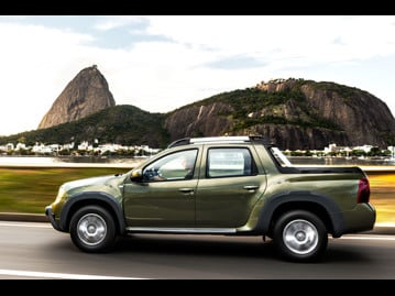 renault duster-oroch-20-16v-dynamique-aut-flex-2017 lateral