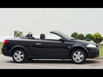 renault megane-coupe-cabriolet-dynamique-20-16v-aut-2009 lateral