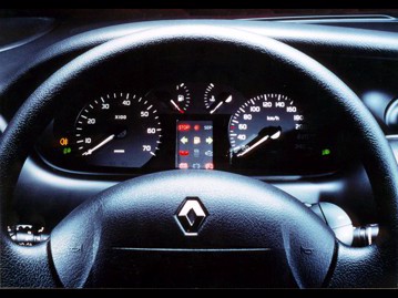 renault megane-hatch-expression-16-16v-2005 instrumentos