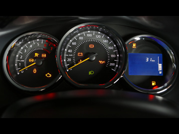 renault sandero-dynamique-16-8v-easyr-flex-2017 instrumentos