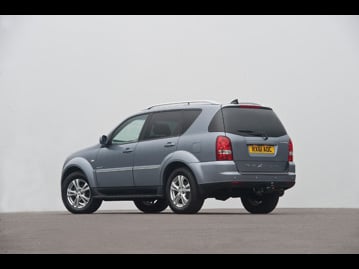 ssangyong rexton-rx-270xdi-2012 traseira