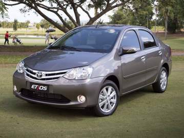 toyota etios-sedan-xls-15-flex-2017 frente