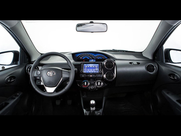 toyota etios-sedan-xls-platinum-15-flex-2015 painel