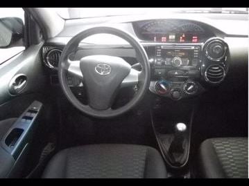 toyota etios-sedan-xs-15-flex-2016 painel