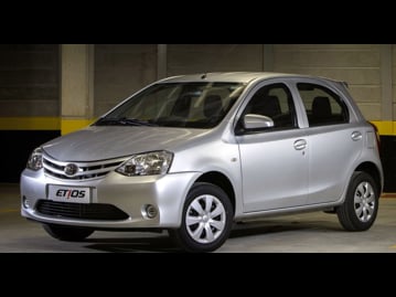 toyota etios-xs-15-flex-2016 frente