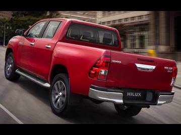 toyota hilux-28-tdi-srx-cd-4x4-aut-2016 traseira