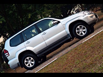 toyota land-cruiser-prado-4x4-30-turbo-2009 lateral