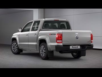volkswagen amarok-20-cd-4x4-tdi-trendline-aut-2017 traseira