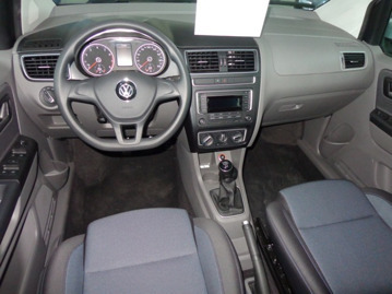 volkswagen fox-10-mpi-bluemotion-flex-2016 painel