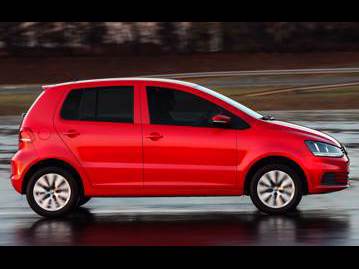volkswagen fox-trendline-10-tec-flex-2015 lateral