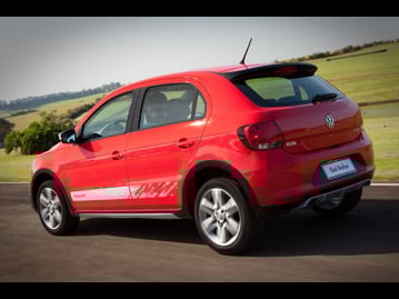 volkswagen gol-16-16v-msi-rallye-flex-2016 traseira