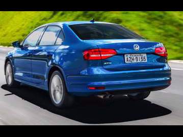 volkswagen jetta-20-comfortline-tiptronic-flex-2016 traseira