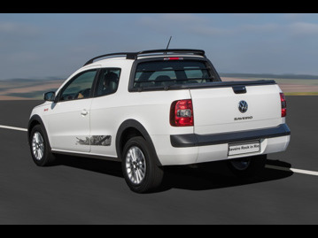 volkswagen saveiro-rock-in-rio-16-msi-cd-flex-2016 traseira