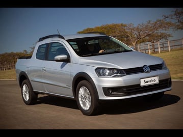 volkswagen saveiro-trendline-16-msi-cd-flex-2015 frente