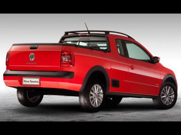 volkswagen saveiro-trendline-16-msi-ce-flex-2016 traseira