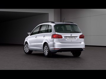 volkswagen spacefox-16-vht-comfortline-flex-2015 traseira
