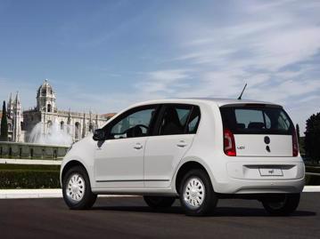 volkswagen up-10-12v-eflex-white-up-2016 traseira