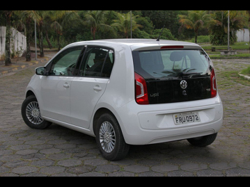 volkswagen up-10-12v-tsi-eflex-move-up-2016 traseira