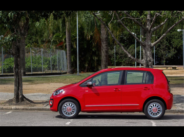 volkswagen up-10-12v-tsi-eflex-red-up-2017 lateral