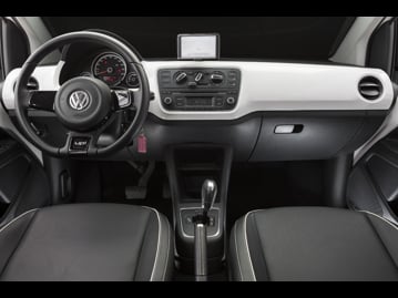 volkswagen up-10-12v-white-up-imotion-2015 painel