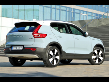 volvo xc40-20-t5-momentum-2018 traseira